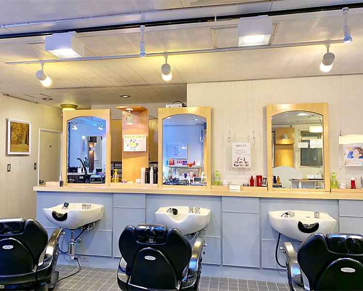 ヘアーサロン アレス 理容スペース